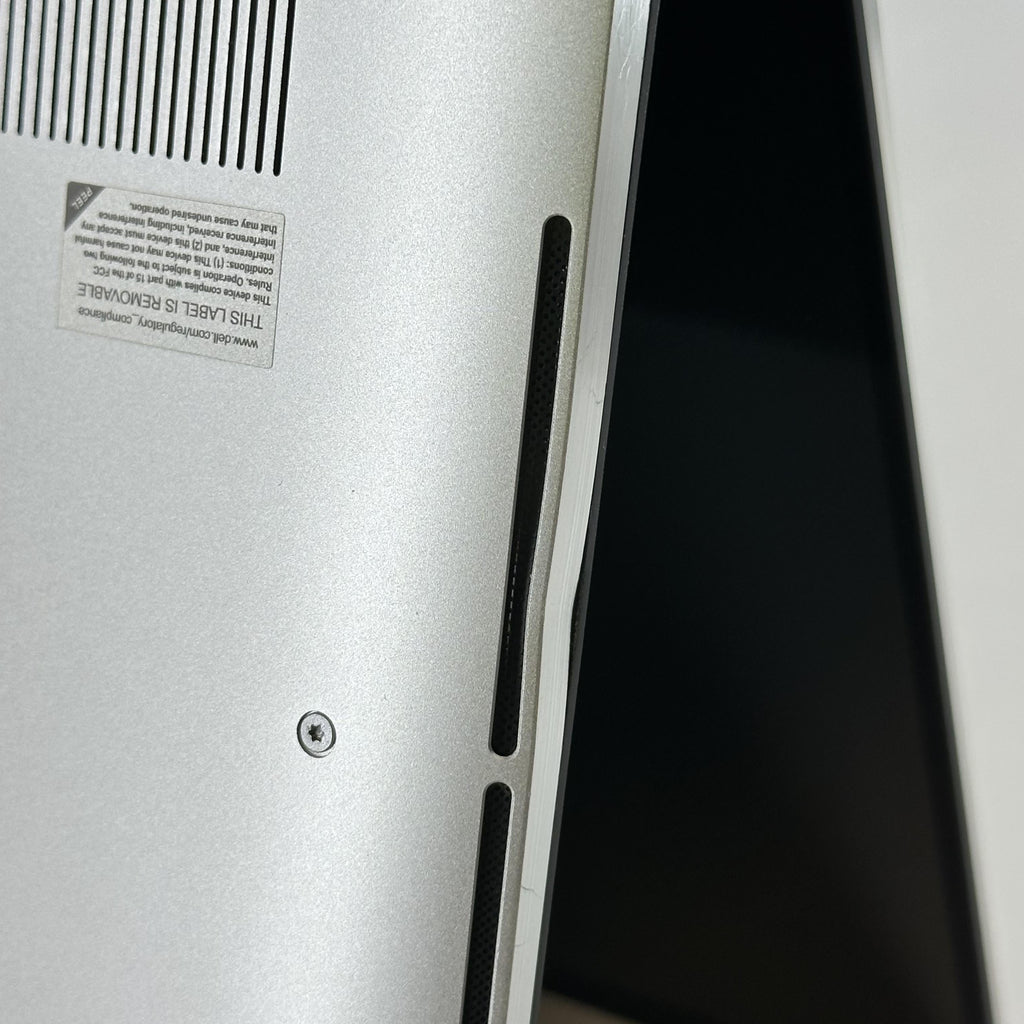 Dell XPS 15 9520 Silver 2.3 GHz Intel Core i7 12th Gen. 32GB RAM 512GB Solid State Drive NVIDIA GeForce RTX 3050 4 - Image 15