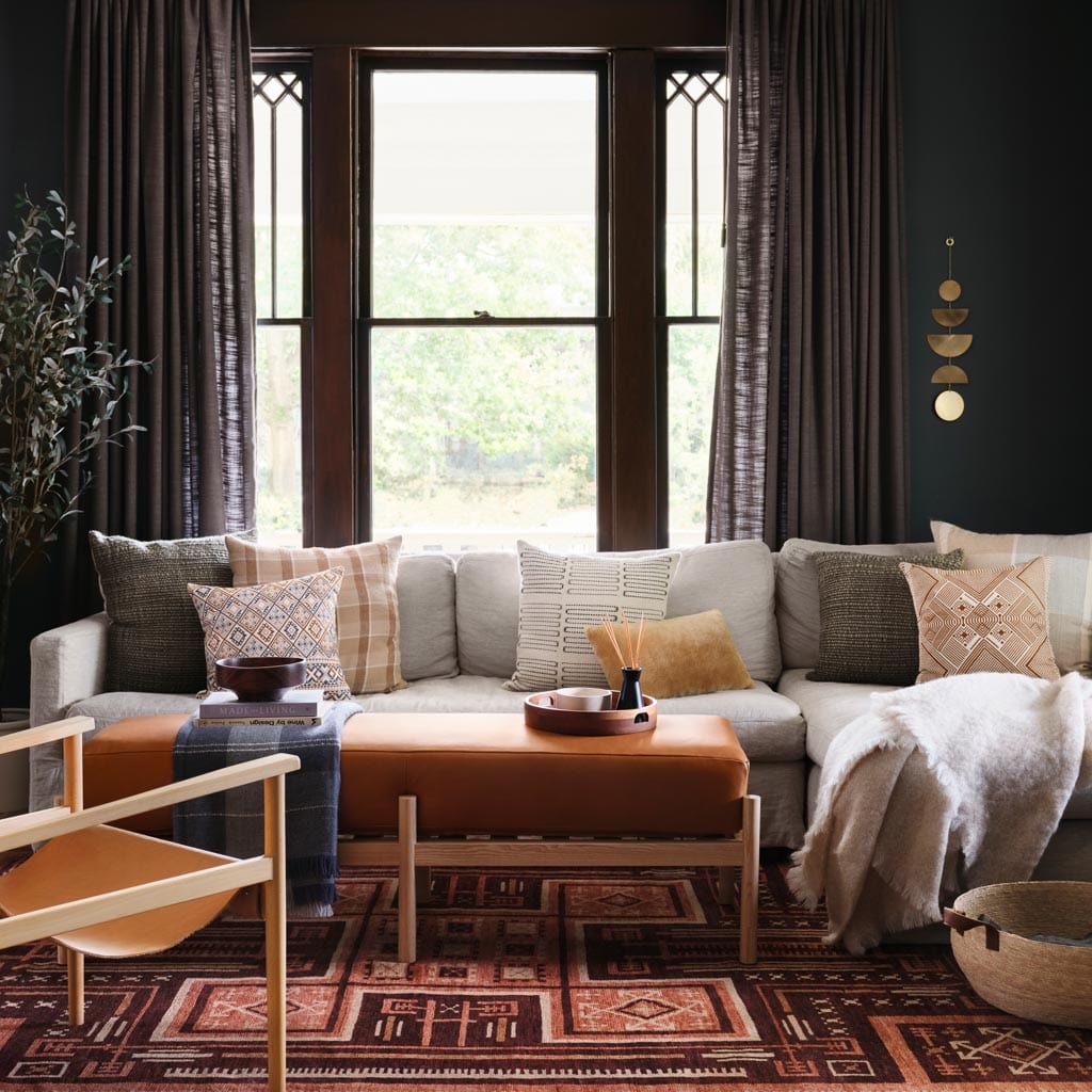 Jagriti Hand-Knotted Area Rug - Image 4
