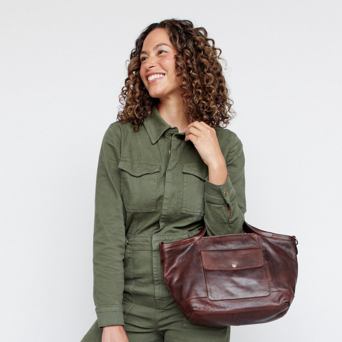 Claire Leather Crossbody Bag - Image 12