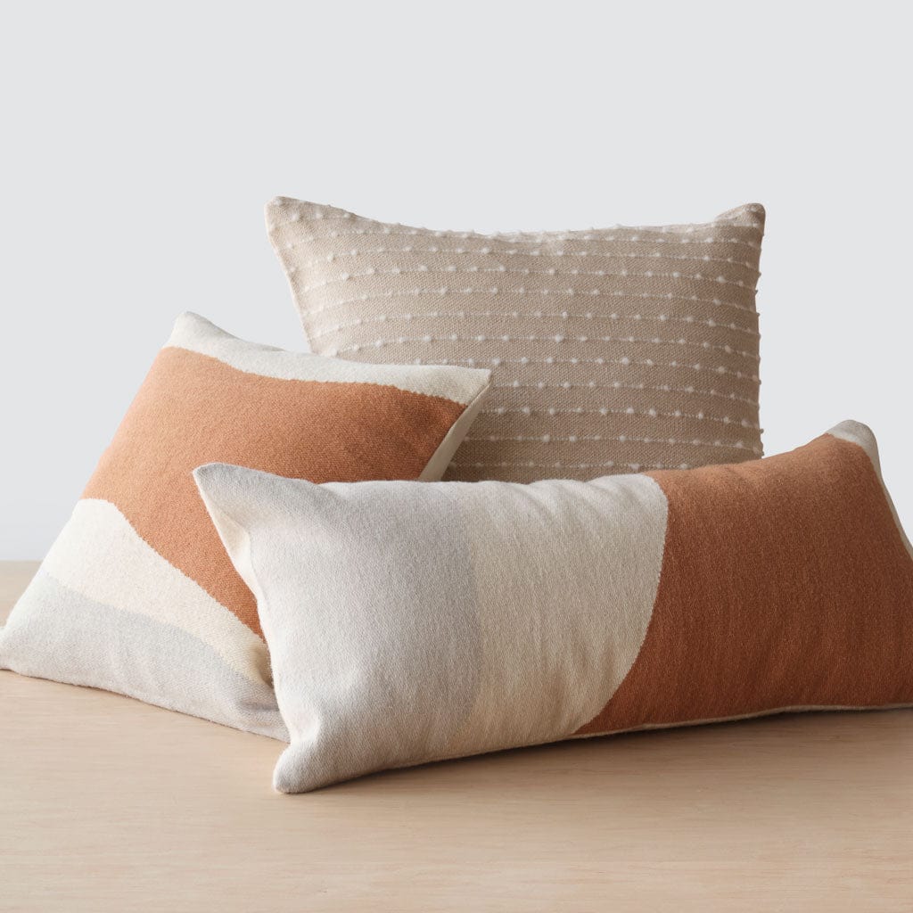 Las Colinas Lumbar Pillow - Image 4