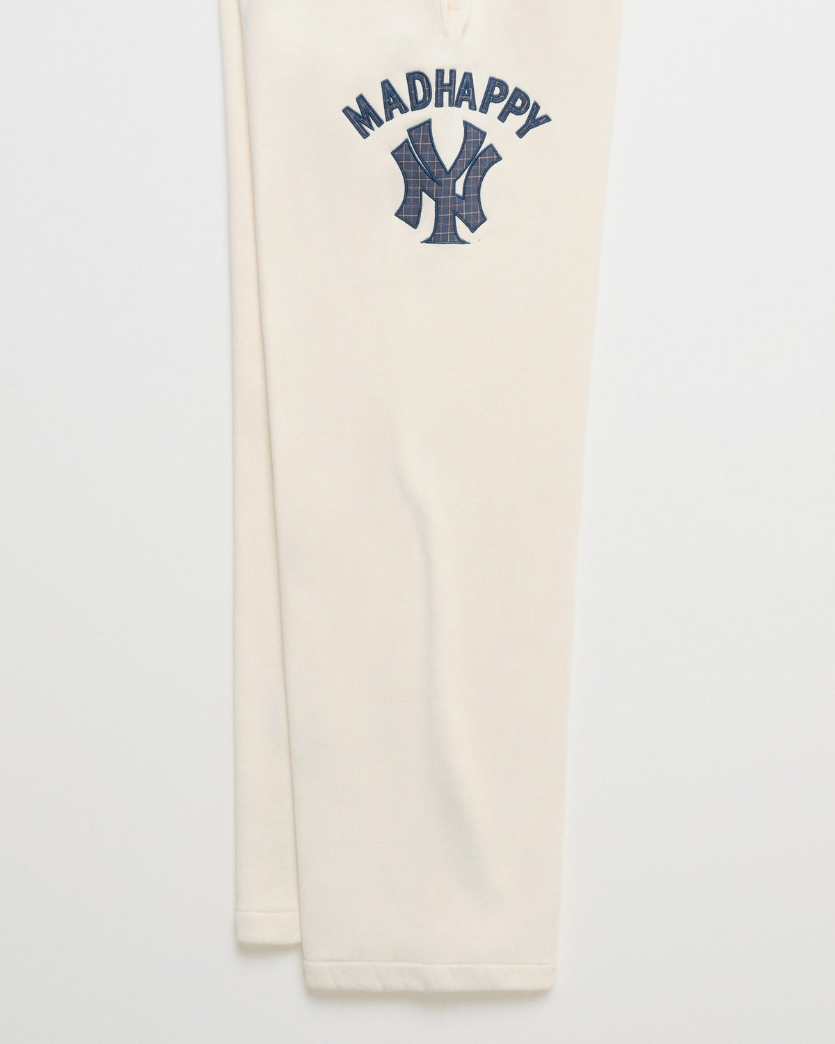 Yankees Applique Fleece Straight Sweatpant - Image 2
