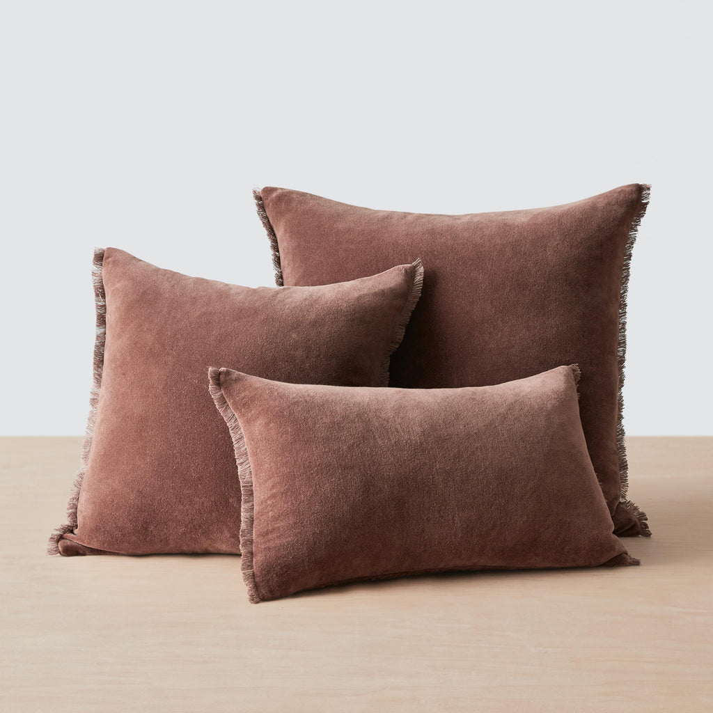 Naveta Velvet Small Lumbar Pillow - Image 3