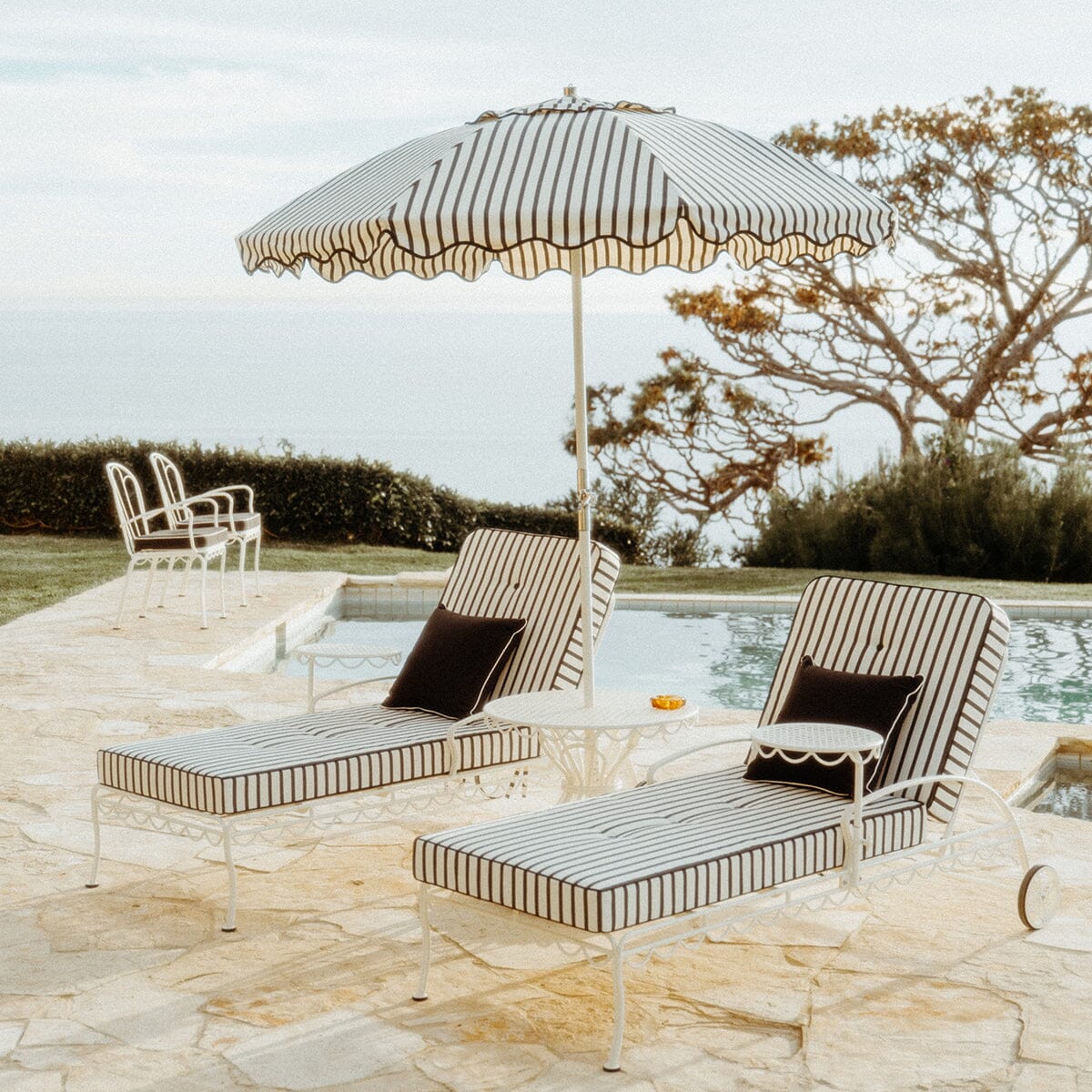 The Al Fresco Sun Lounger - Image 4