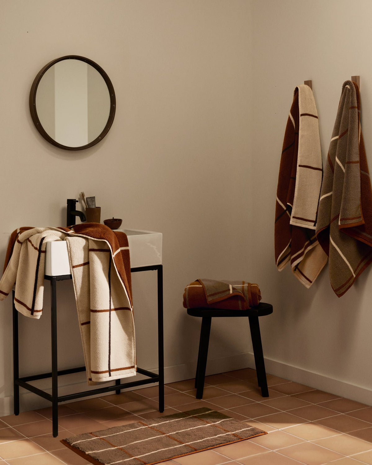4+4 Organic Plush Bath Bundle - Tobacco Windowpane - Image 4