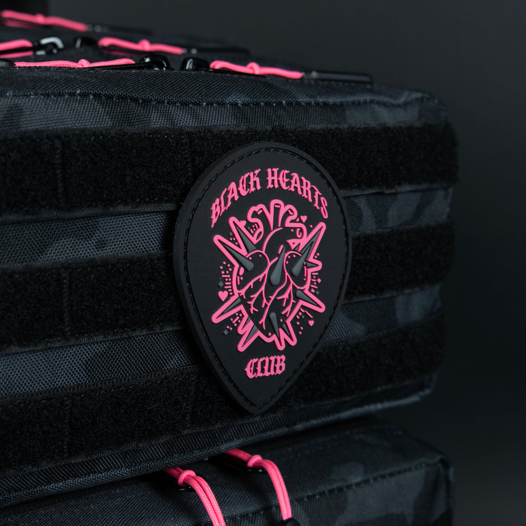 35L Backpack Black Hearts - Image 13