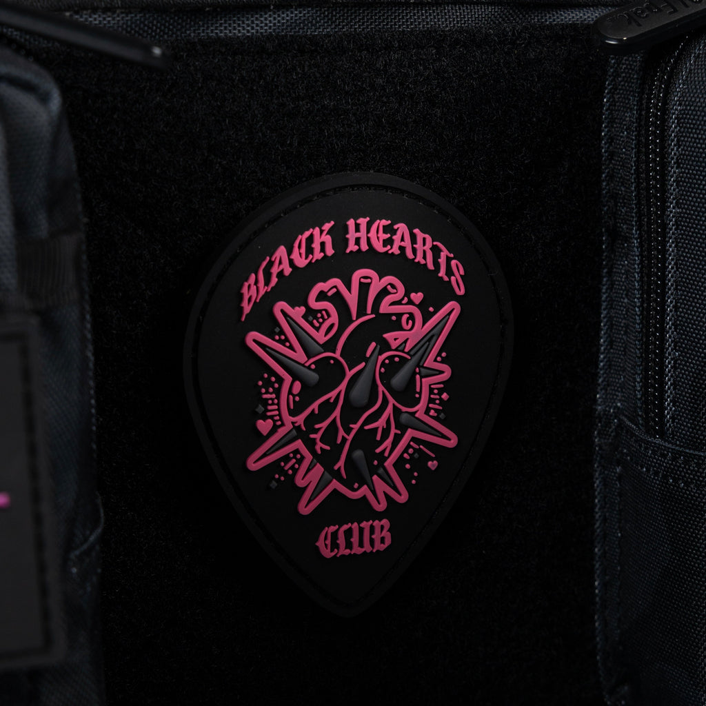 30L Perfect Duffle Bag Black Hearts - Image 15