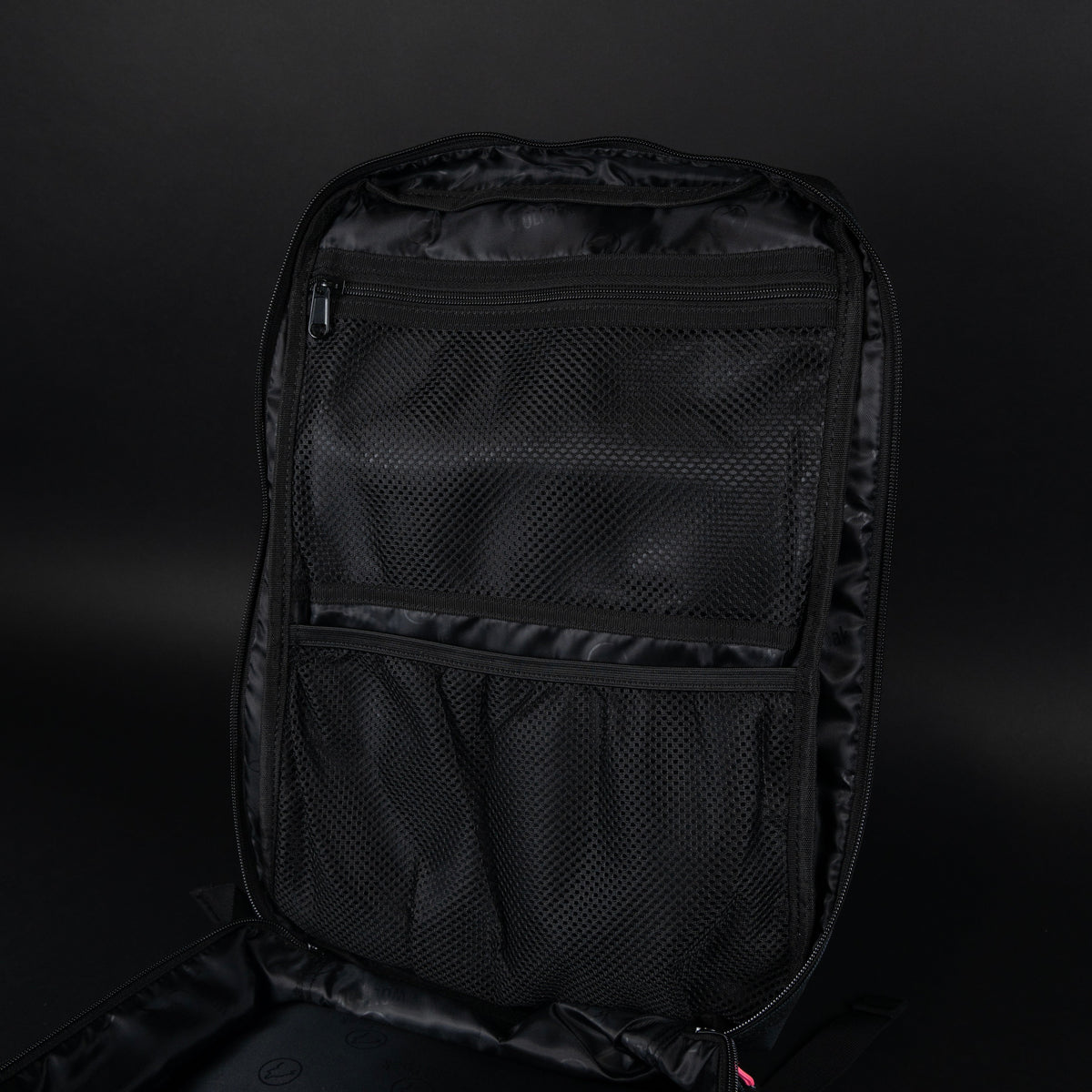 35L Backpack Black Hearts - Image 21