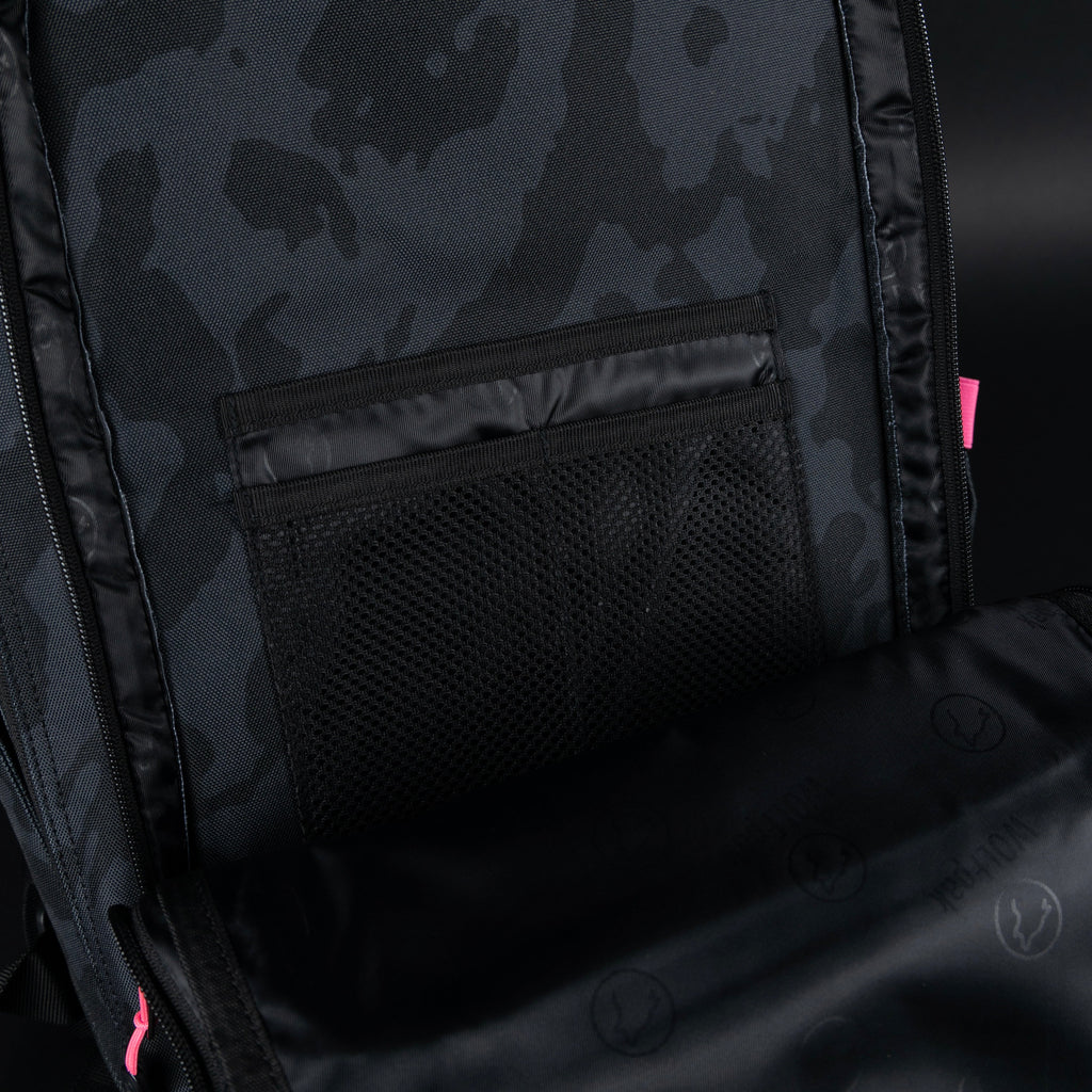 35L Backpack Black Hearts - Image 22