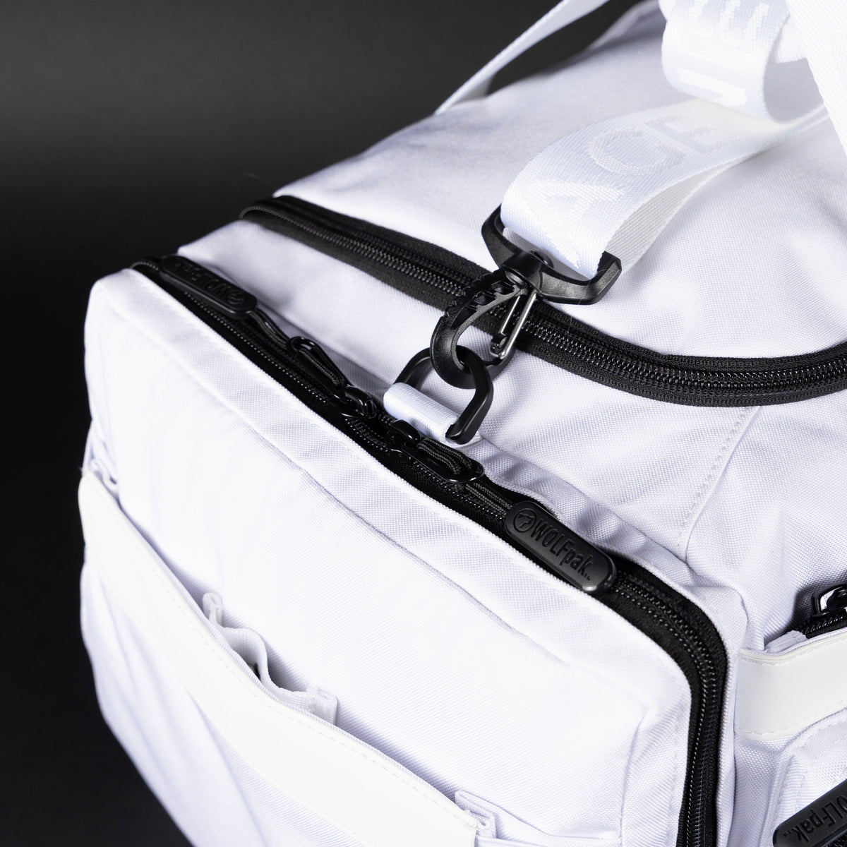 30L Perfect Duffle Bag Polar White - Image 11
