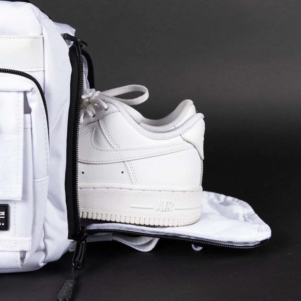 30L Perfect Duffle Bag Polar White - Image 21