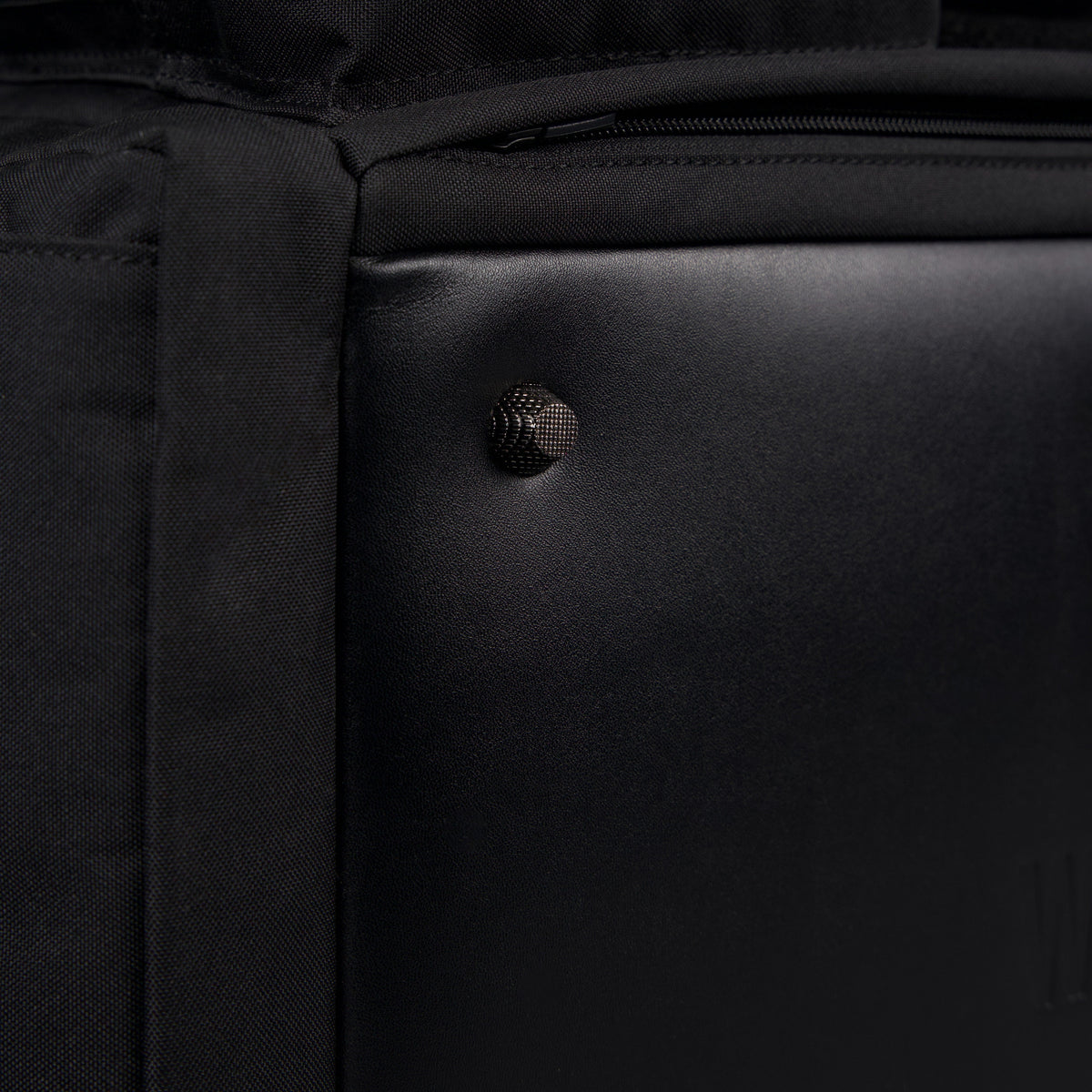 30L Perfect Duffle Bag Nightshade - Image 25