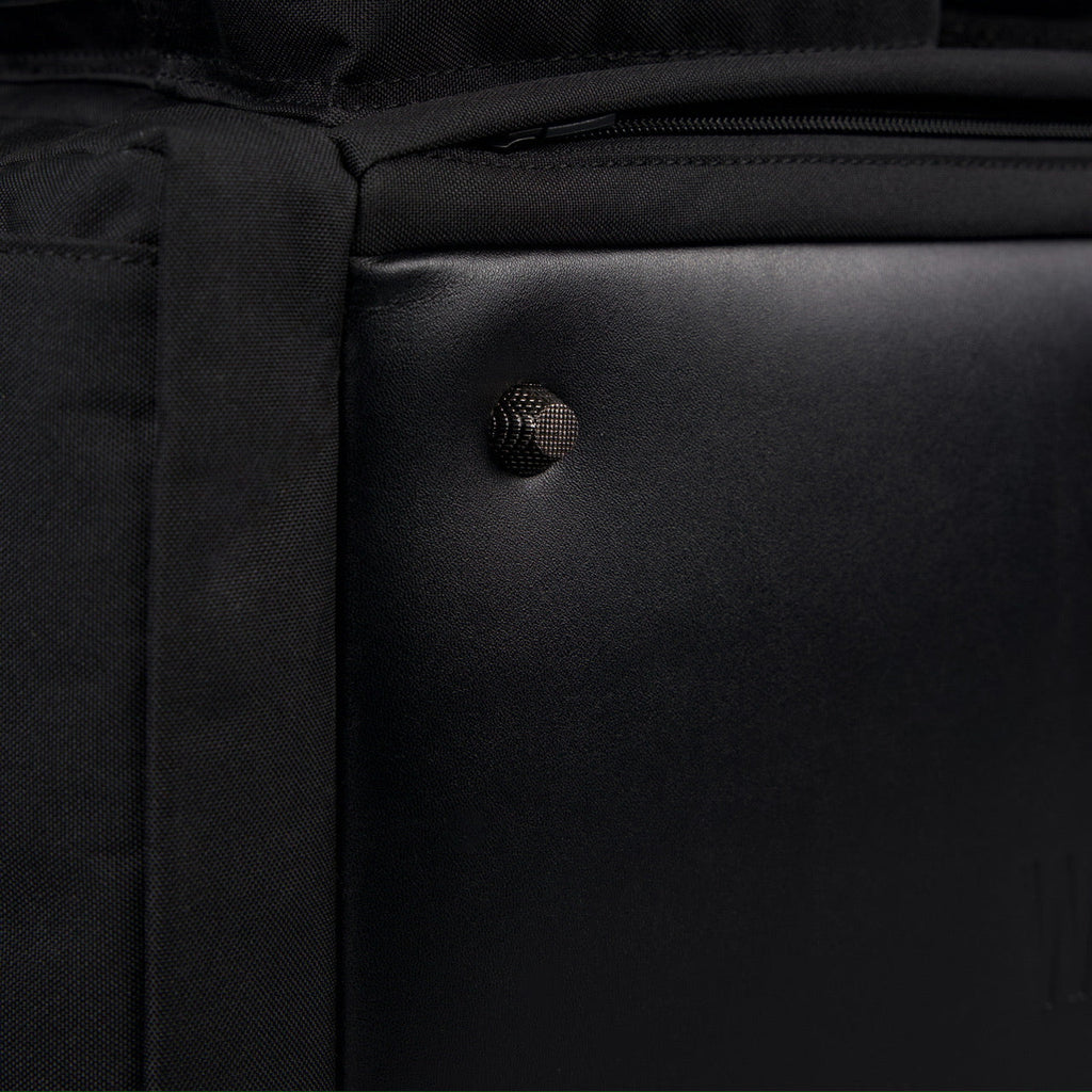 30L Perfect Duffle Bag Alpha Black - Image 28