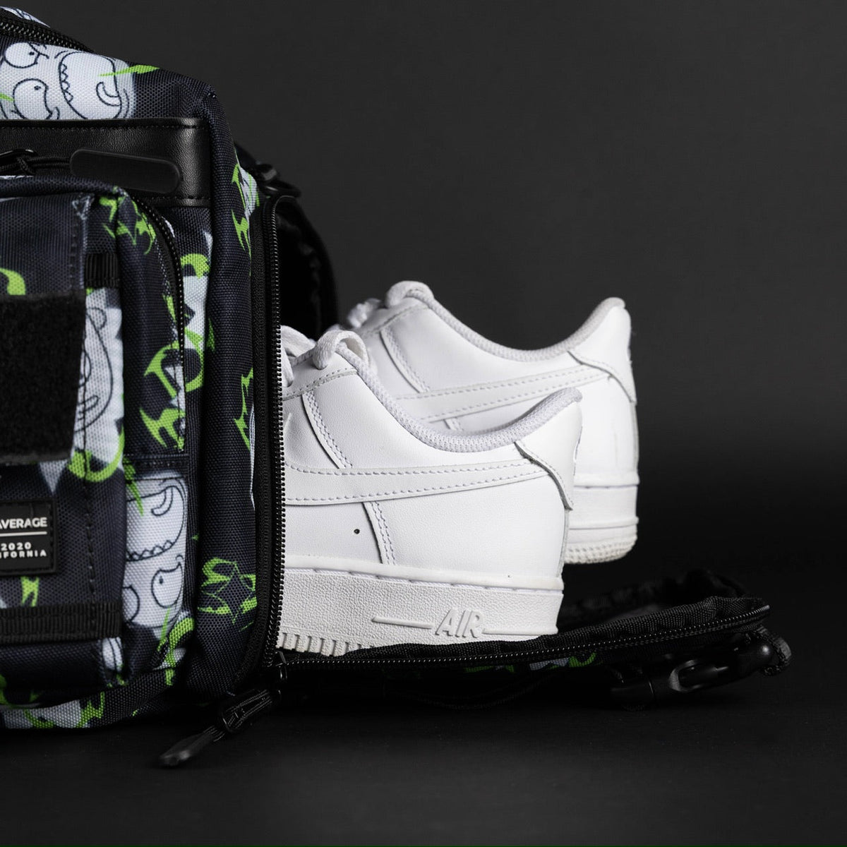 30L Perfect Duffle Bag Rick and Morty - Image 29