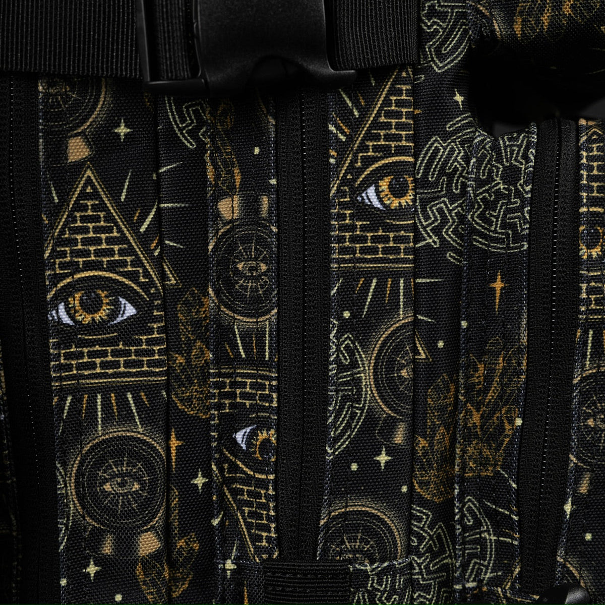 35L Backpack Illuminati - Image 14