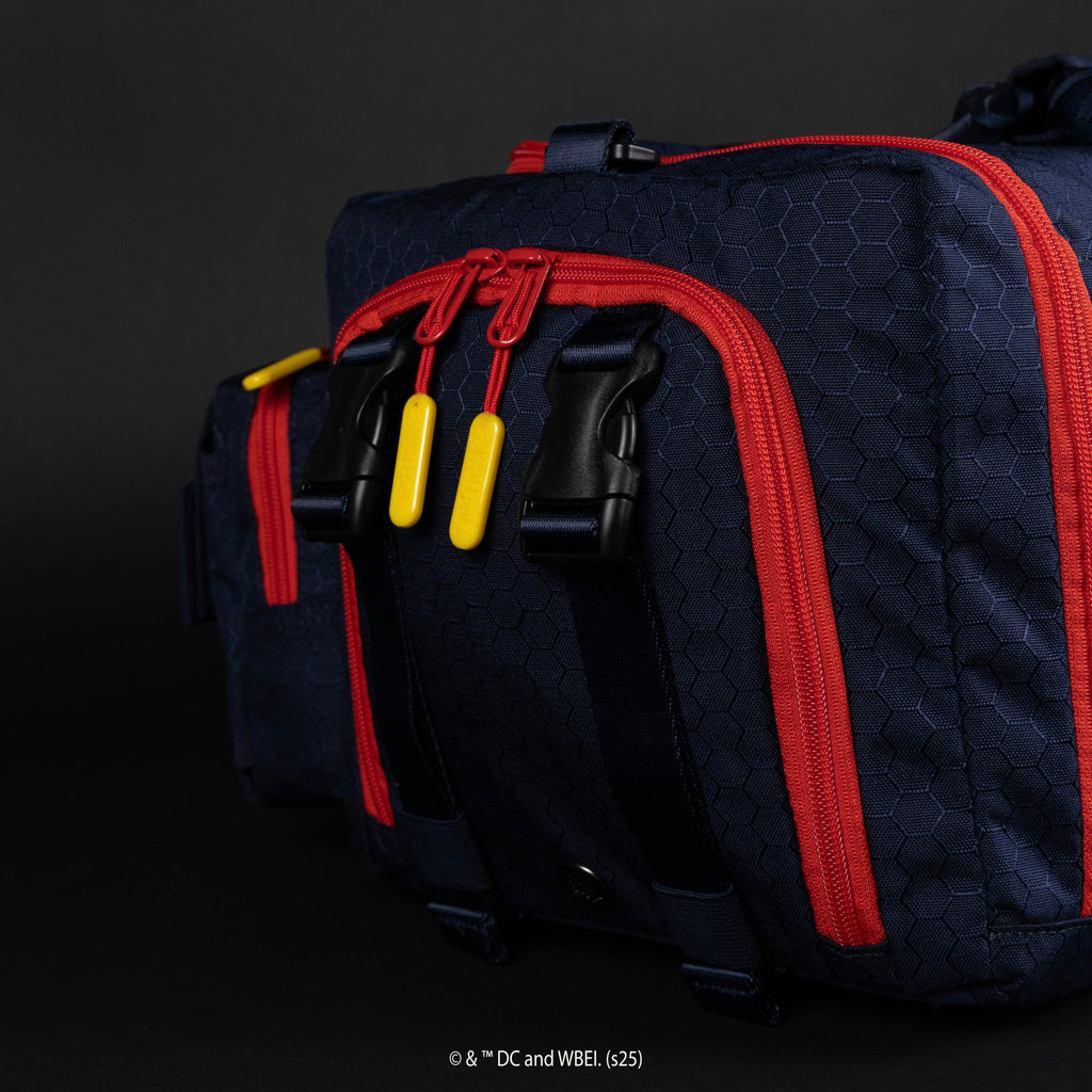 30L Perfect Duffle Bag Superman 2025 - Image 17