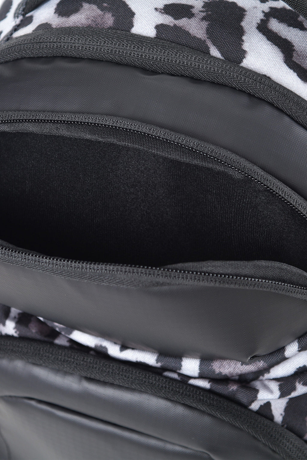 Surfanic Urban 20l Backpack - Ice - Image 12