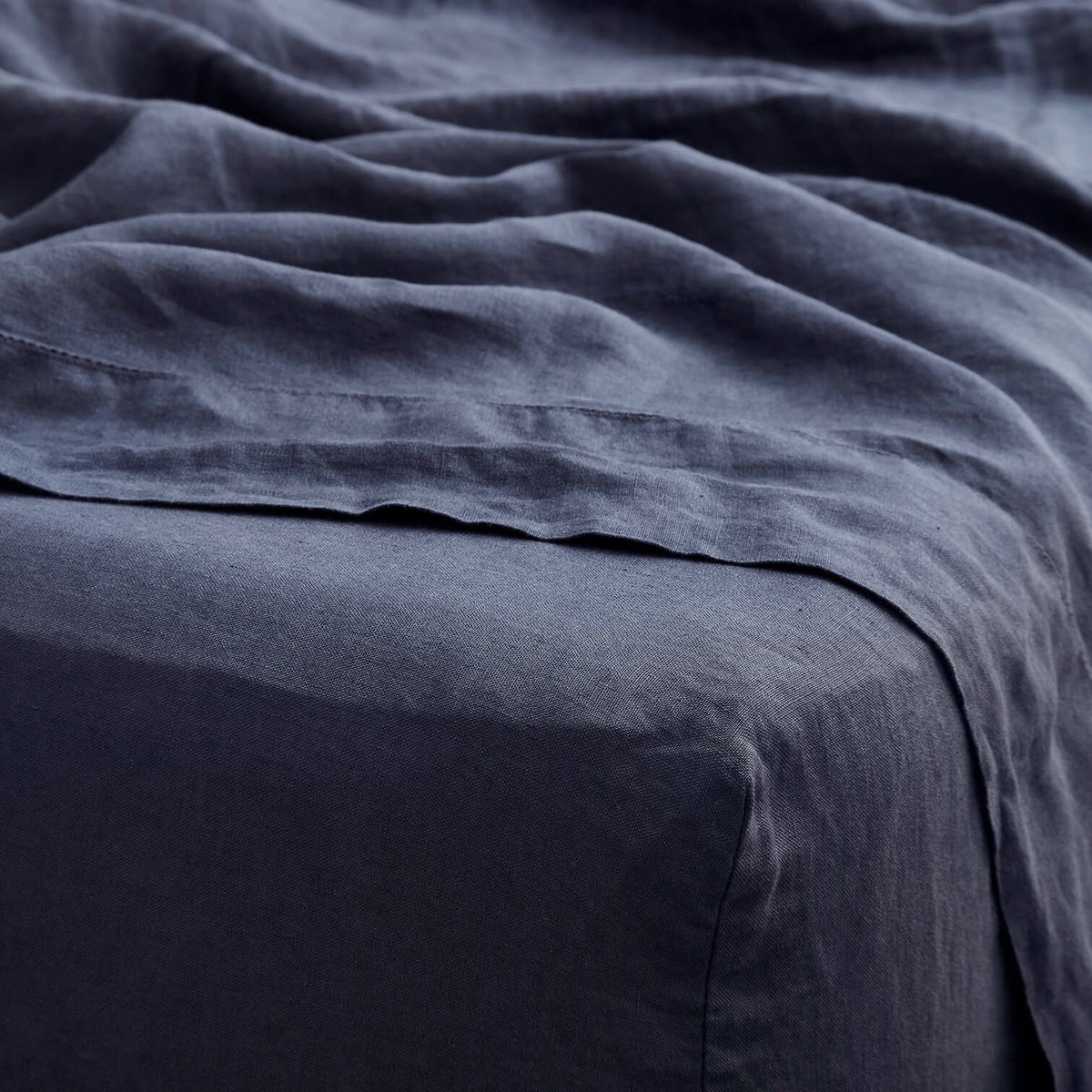 Stonewashed Linen Fitted Sheet - Image 7