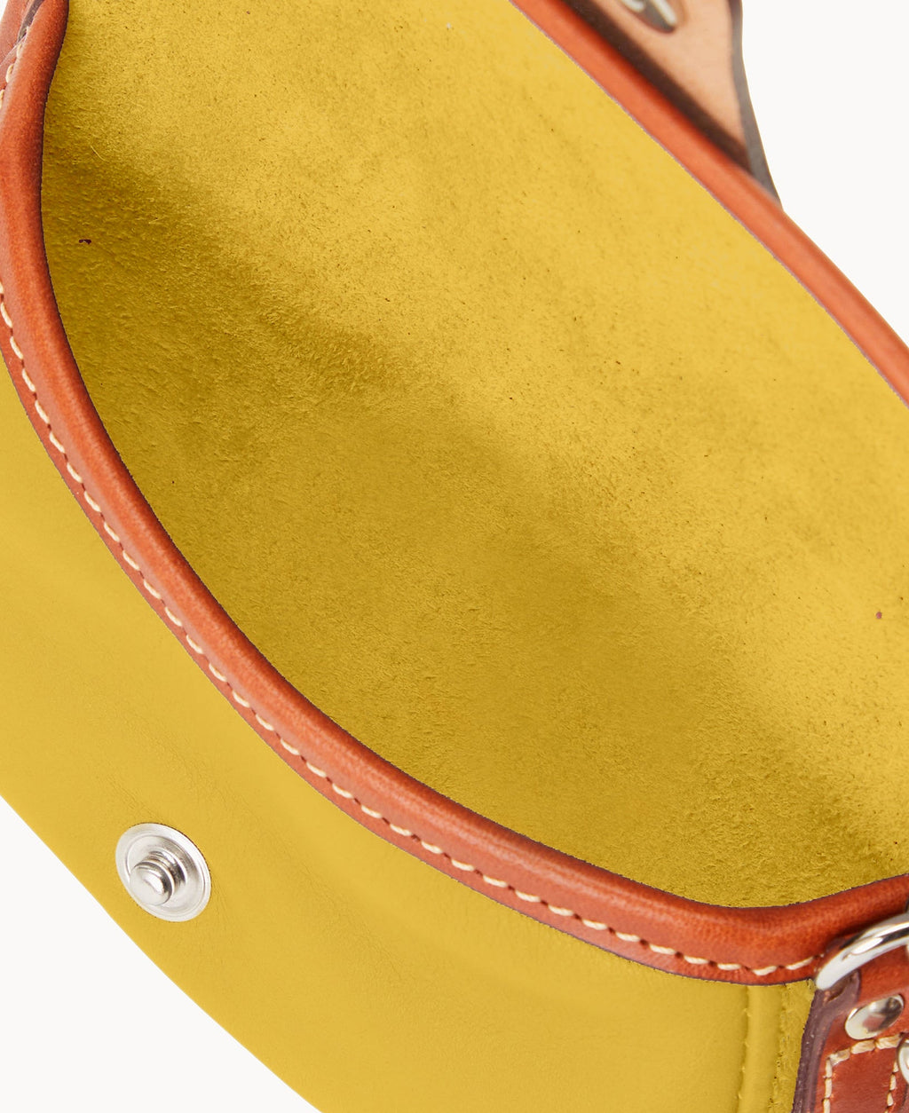 Oncour Elba Flap Wristlet - Image 31
