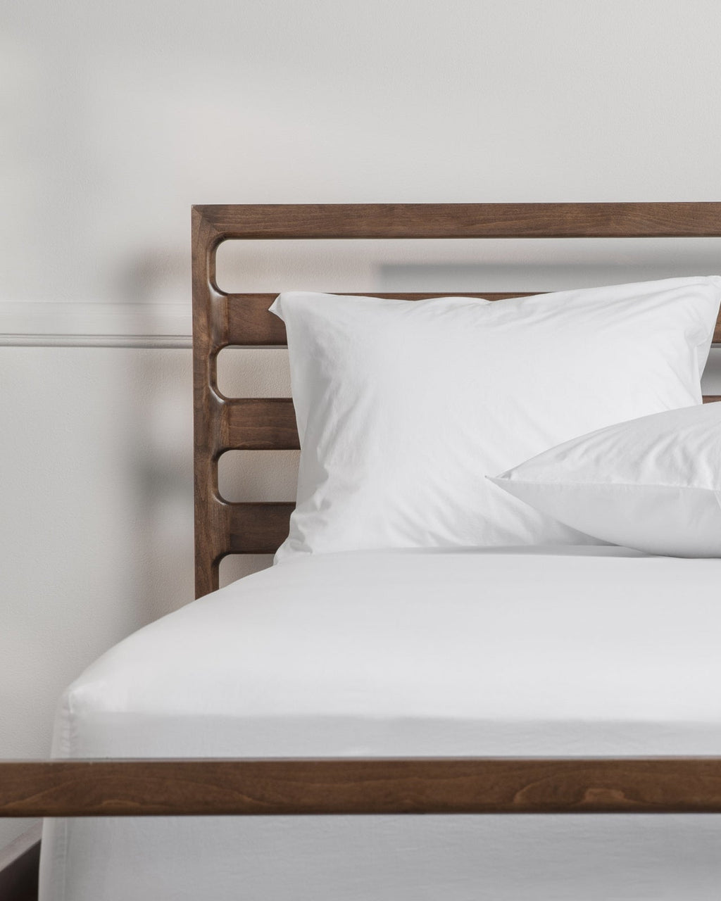 Brushed Cotton Fitted Sheet (White) - Image 4