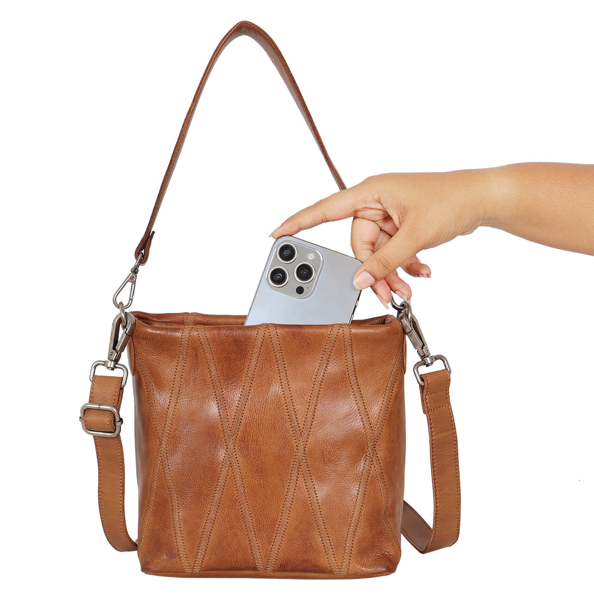 Ivy Diamond Leather Crossbody Bag - Image 5