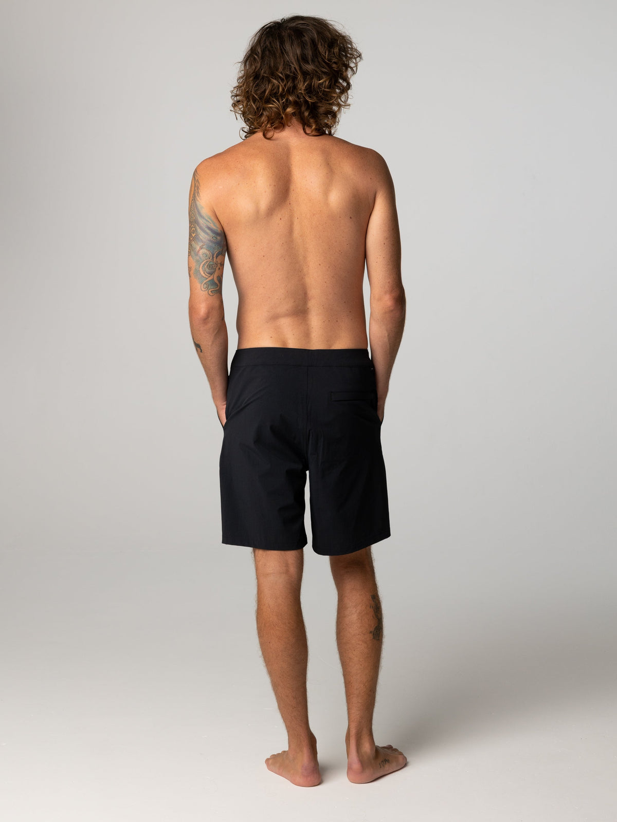 Men's Searcher Hybrid Short - Image 5