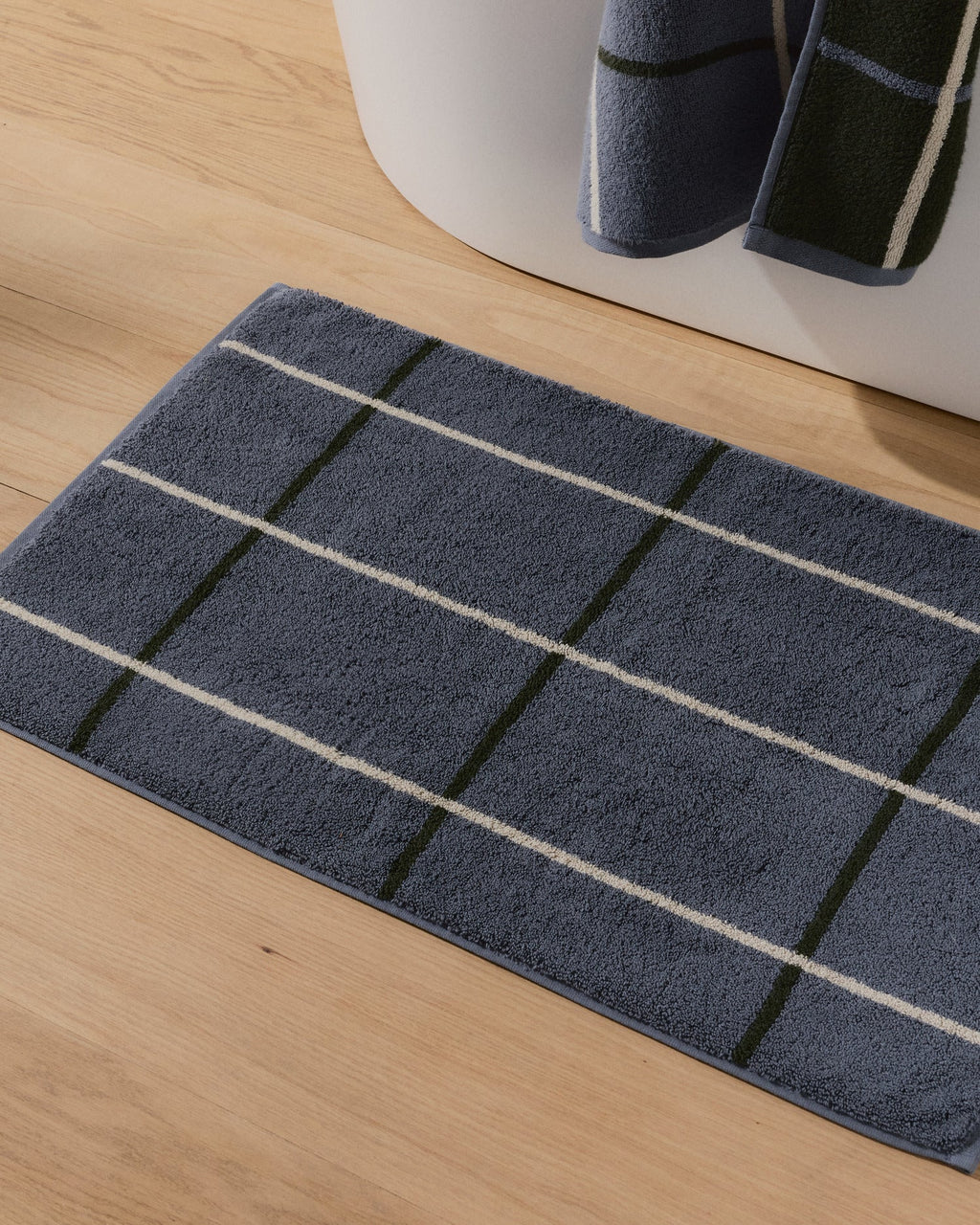 Organic Plush Tub Mat (Dusk Windowpane) - Image 4