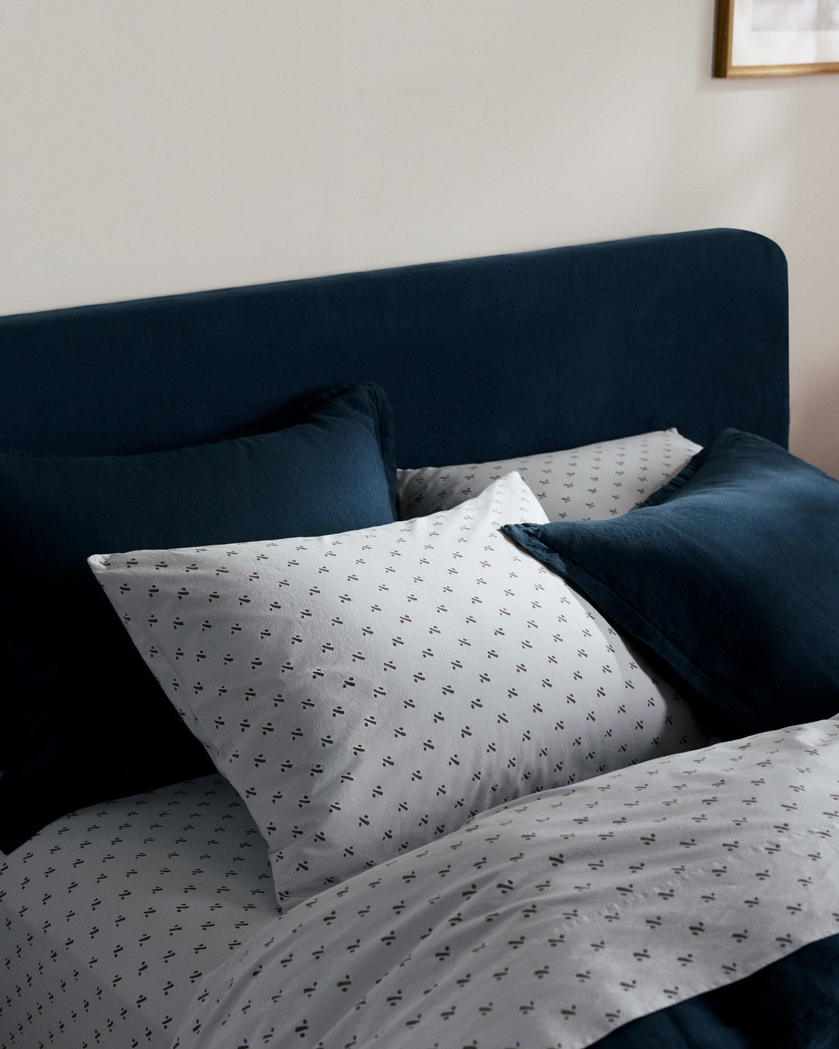 Overdyed Vintage Print Fitted Sheet (Sky) - Image 5