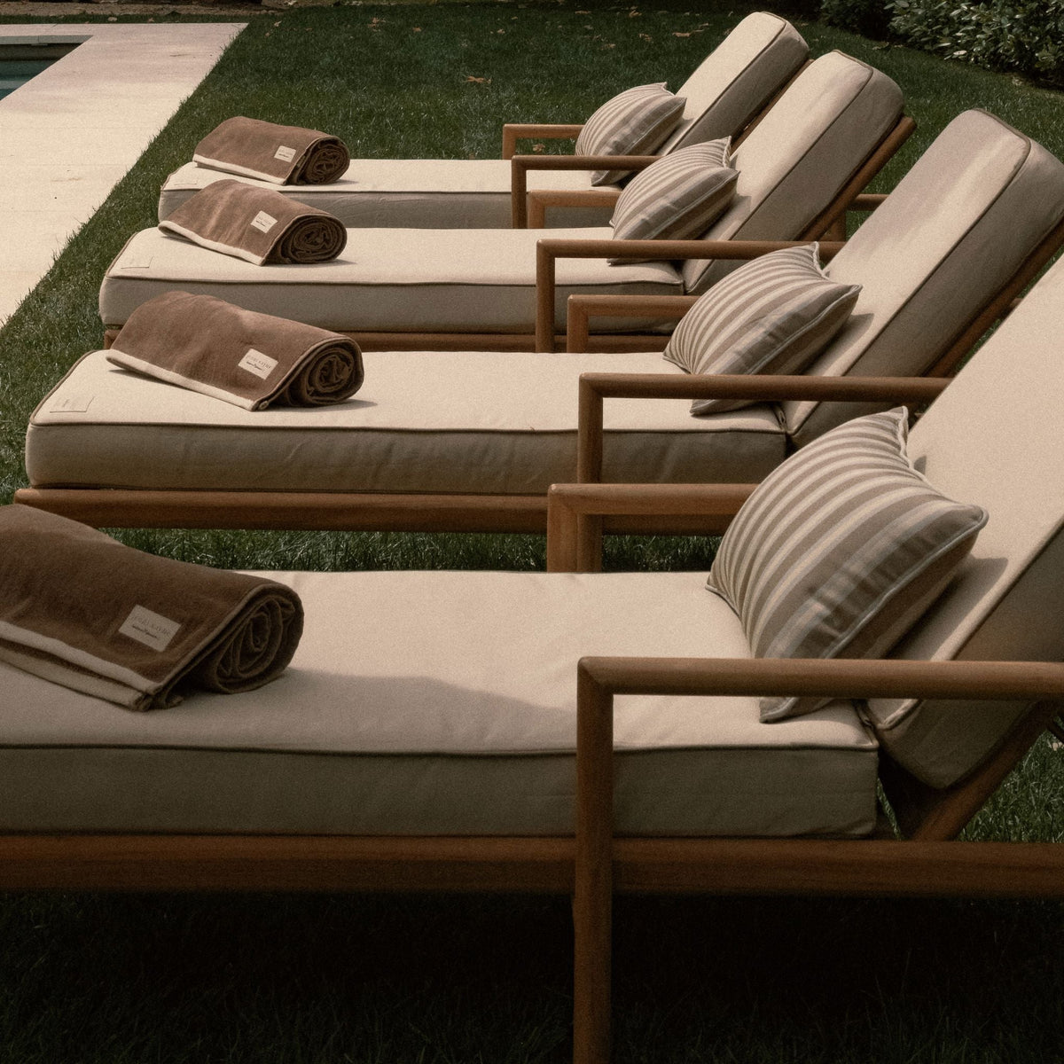 The WES Sun Lounger x Jenni Kayne - Image 11
