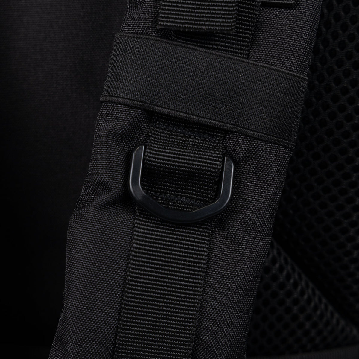 35L Backpack Power Slap Black - Image 22