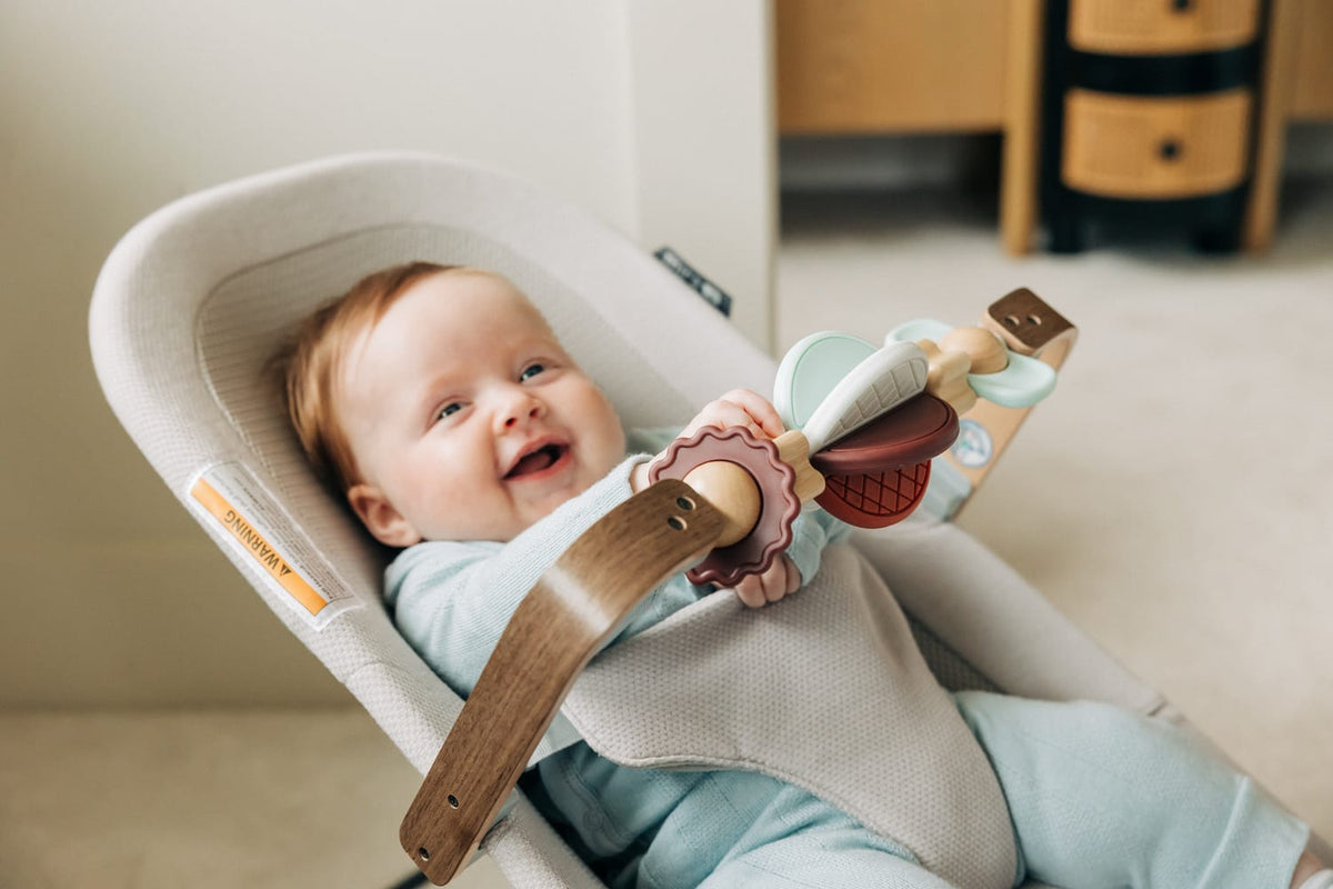 UPPAbaby Mira 3-in-1 Bouncer - Maddie Green Soft Knit (Grey Shine / Walnut Wood) - Image 18