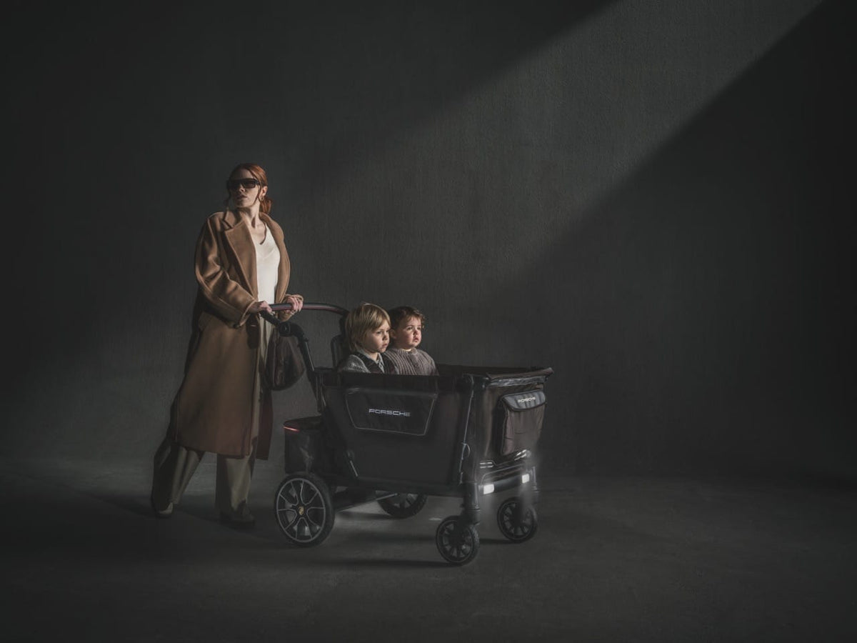 WonderFold L4 Quad (4 Seater) Stroller Wagon with Non-Electric Wheels - Porsche - Image 17